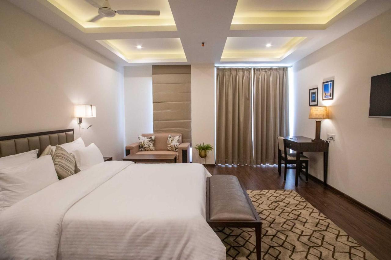 Hotel Alaya Dehradun Dış mekan fotoğraf