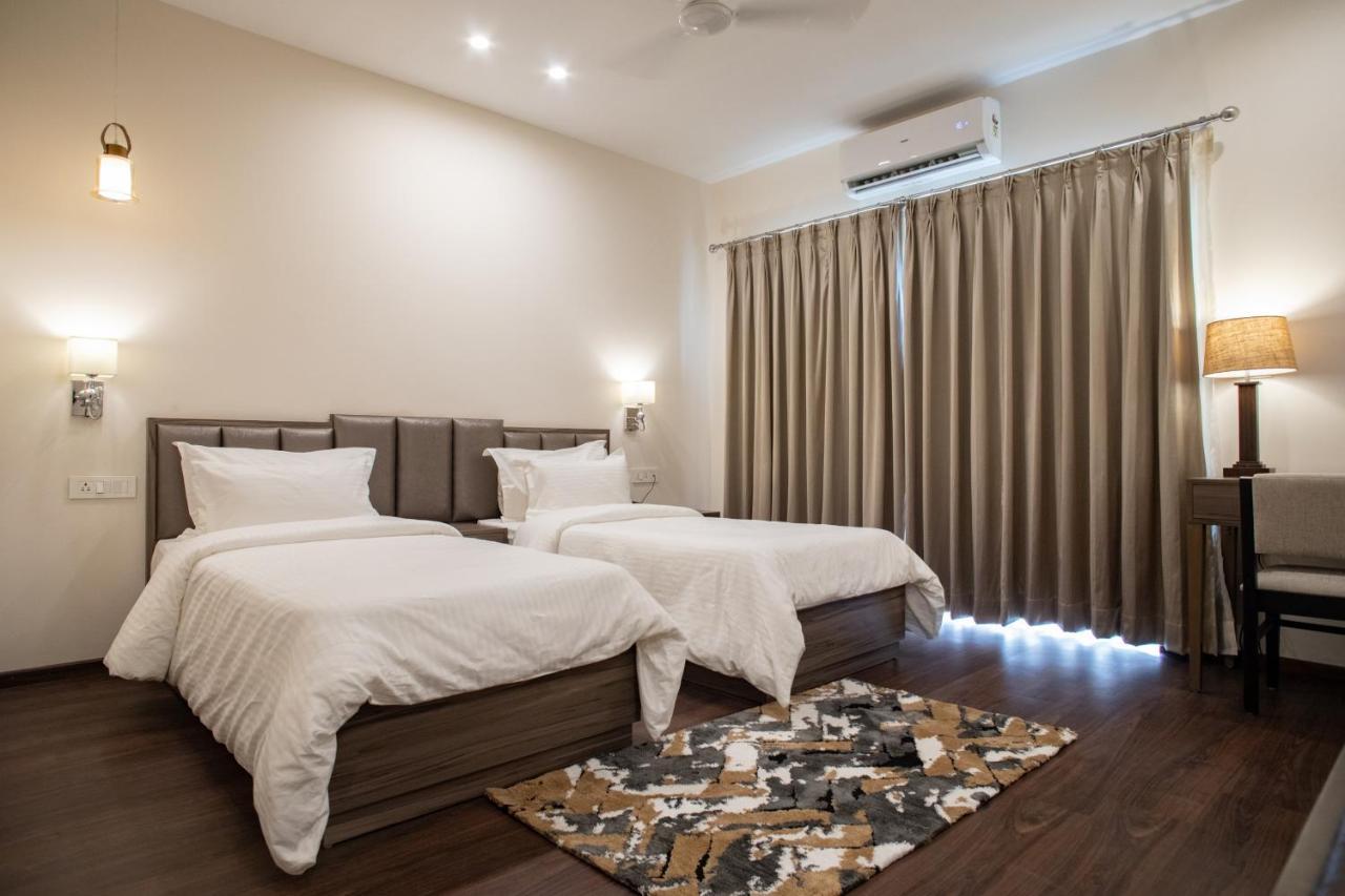 Hotel Alaya Dehradun Dış mekan fotoğraf