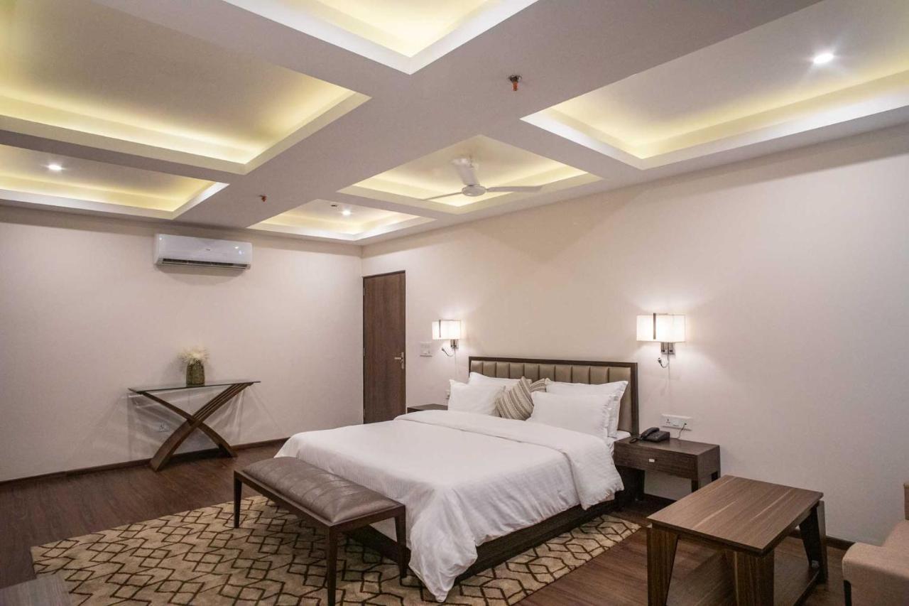 Hotel Alaya Dehradun Dış mekan fotoğraf