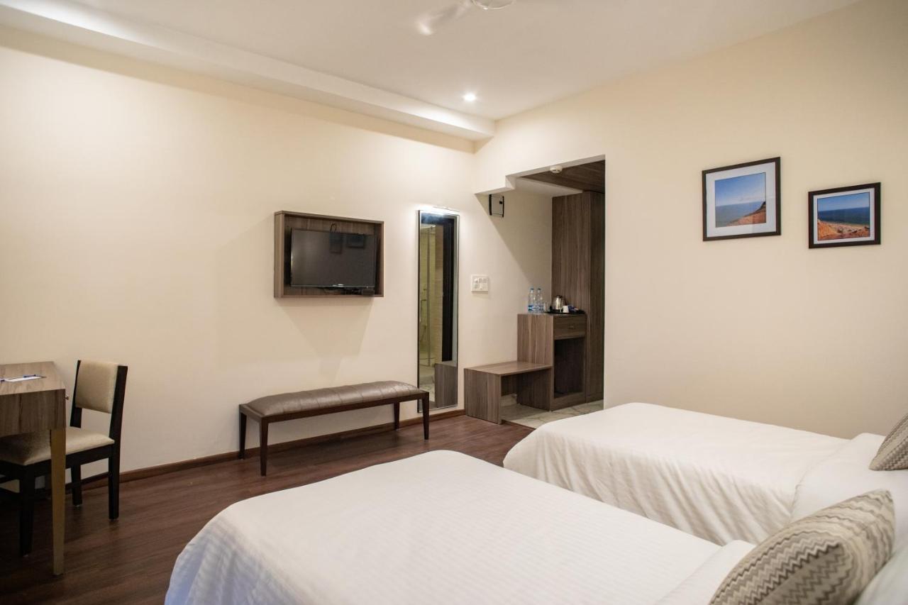 Hotel Alaya Dehradun Dış mekan fotoğraf