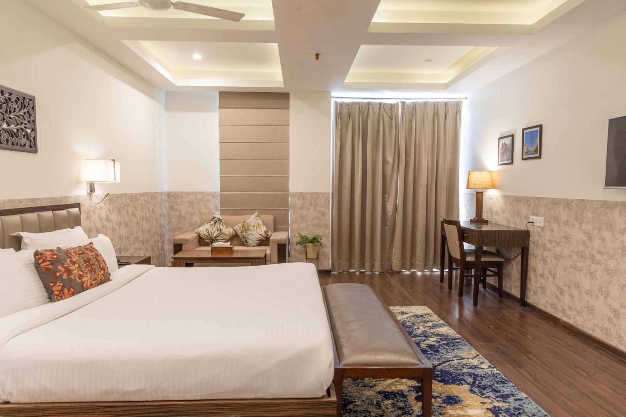 Hotel Alaya Dehradun Dış mekan fotoğraf